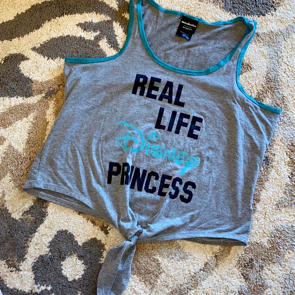 Her Universe Destination Disney tie tank sz M